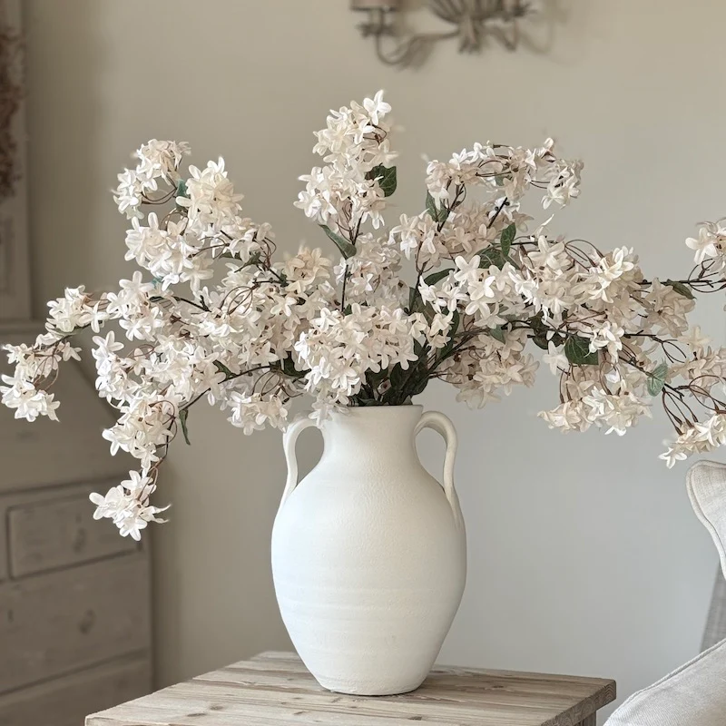 Amphora Warm White Vase - Image 3