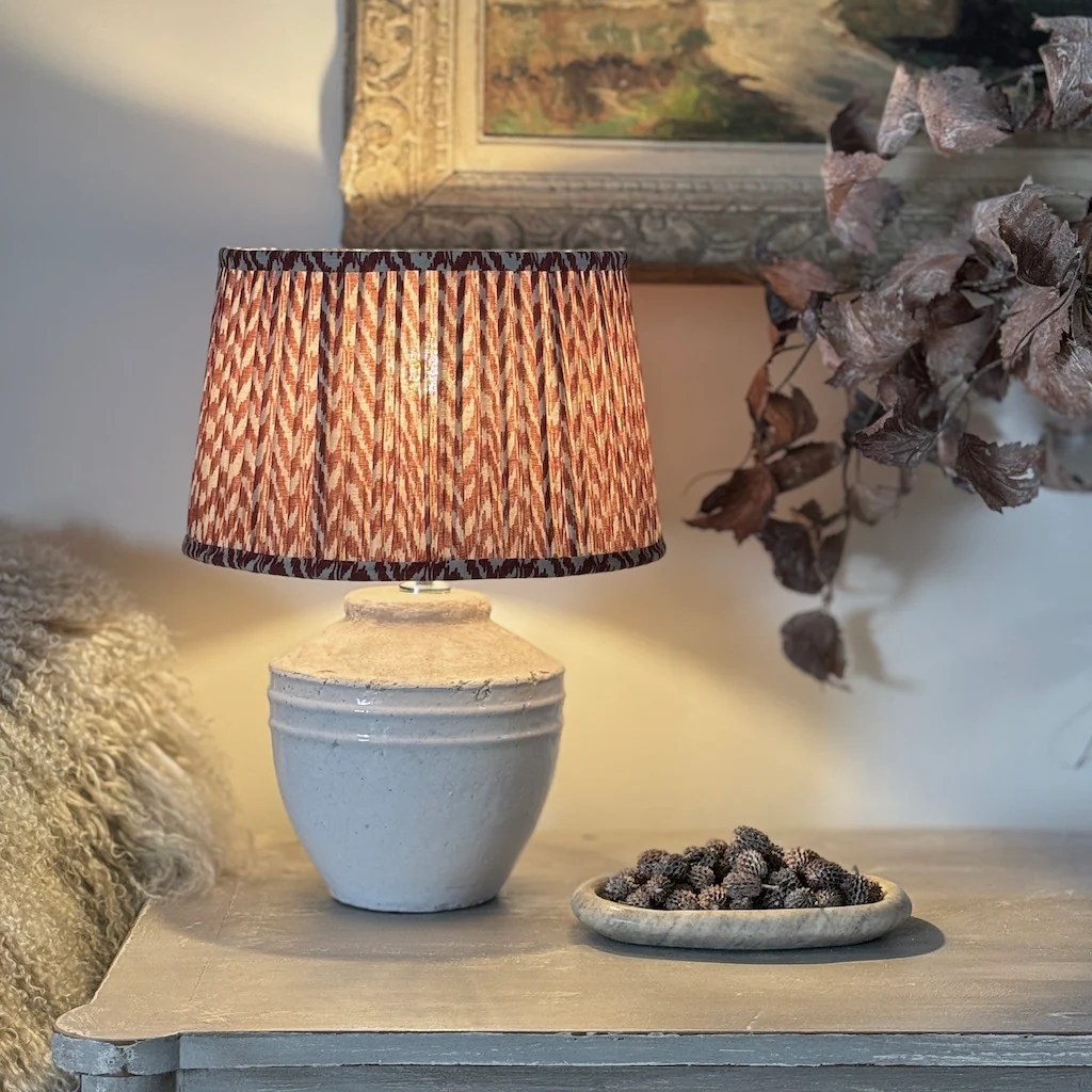 Antique White Distressed Glazed Table Lamp Toba - Image 3