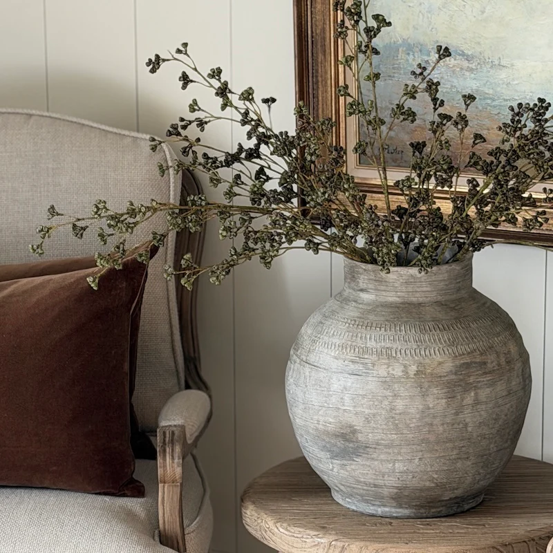 Ashen Textured Vase - Image 4