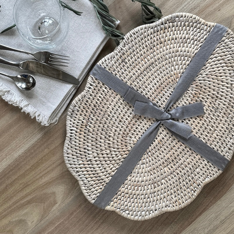 Ayre Rattan Scallop Edge Oval Placemat - Image 2