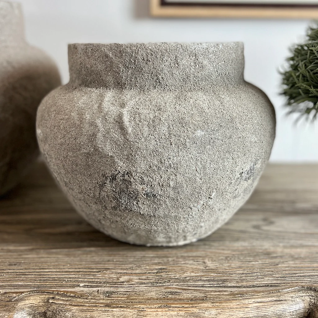 Bamus Textured Squat Urn - Image 4
