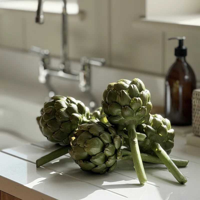 Beautiful Faux Artichoke Stem - 23cm - Image 4