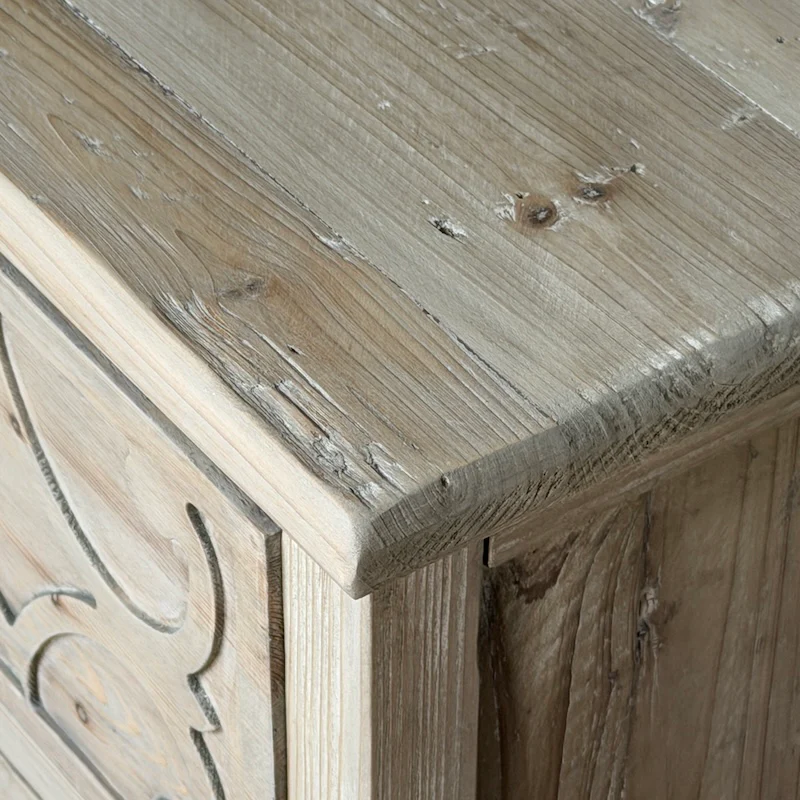 Chipping Chest of Drawers - Image 3
