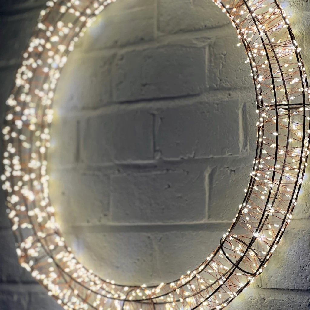 Contemporary LED Wreath - Image 3