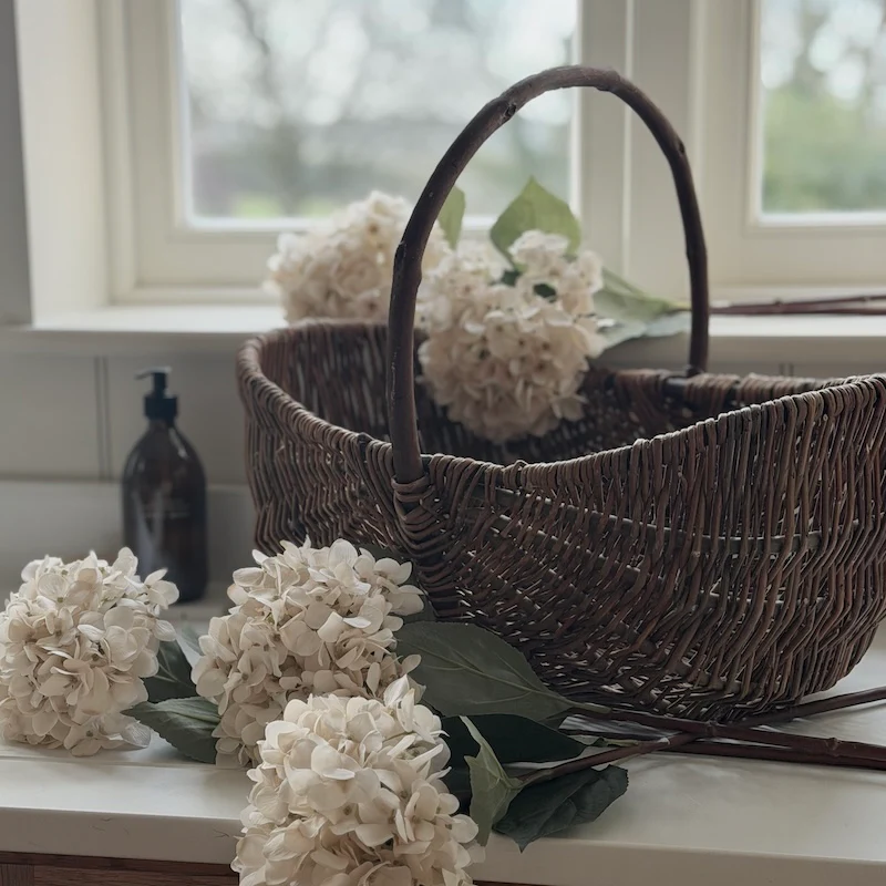 Cream Hydrangea Stem - 72cm - Image 9
