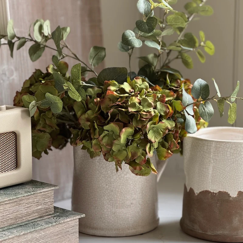 Faux Green Single Hydrangea Stem Short