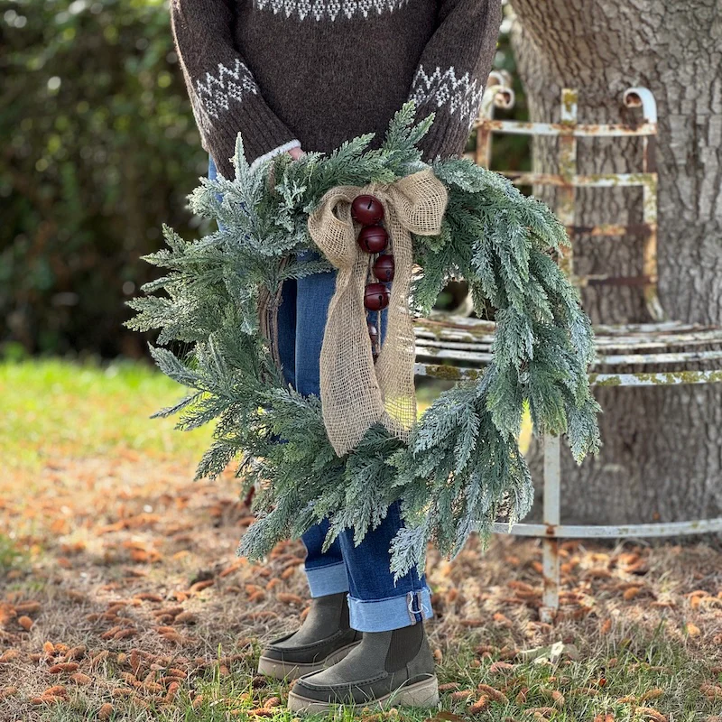 Faux Large Snowy Green Fern Wreath - 61cm - Image 2