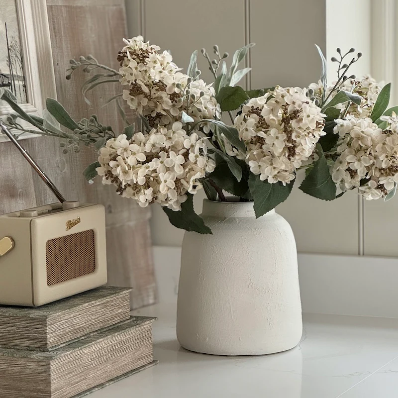Matte Chalk Clay Vase