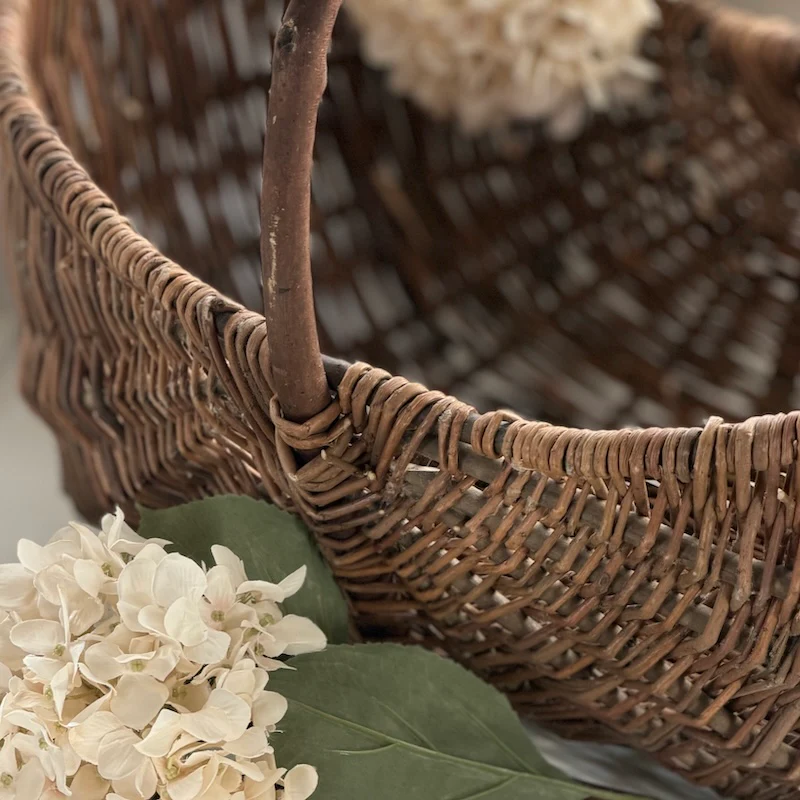Oval Willow Basket with Handle – Unpeeled Natural Wicker - Image 2