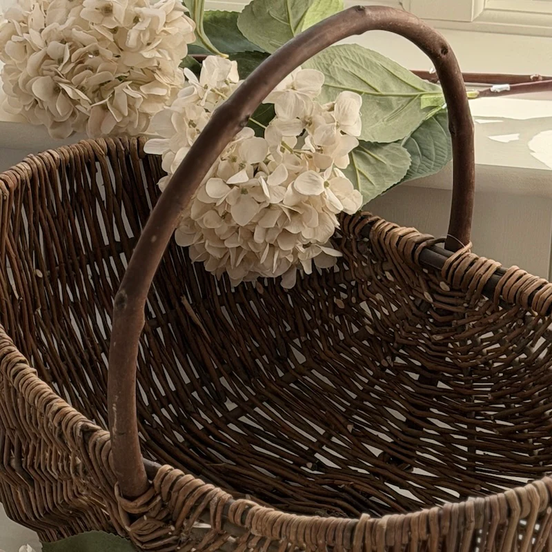 Oval Willow Basket with Handle – Unpeeled Natural Wicker - Image 3
