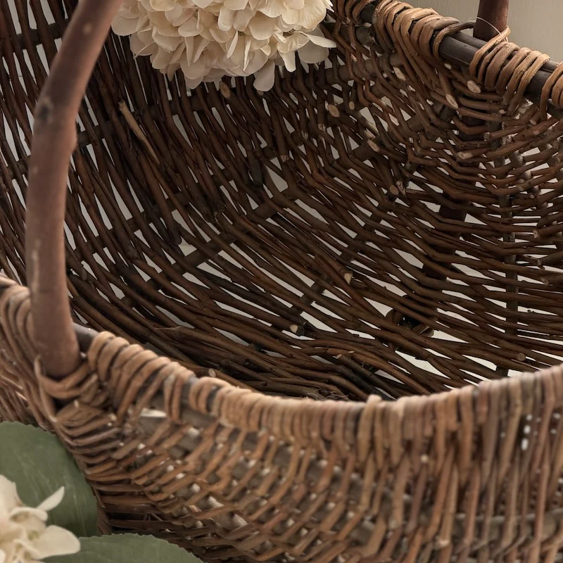 Oval Willow Basket with Handle – Unpeeled Natural Wicker - Image 4