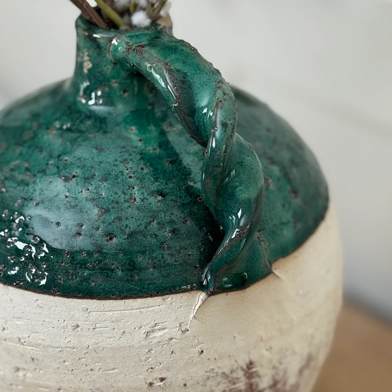 Provence Two Tone Vase With Handle - Image 3