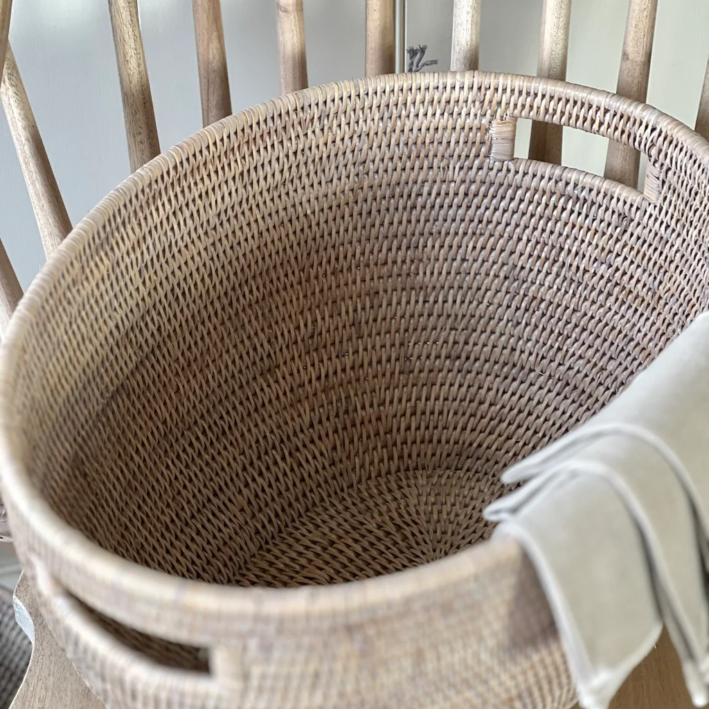 Rattan Laundry Oval Tapered Baskets Natural Whitewash - Image 4