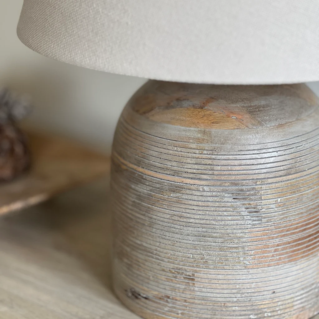 Ribbon Etched Wooden Dome Table Lamp - Image 3