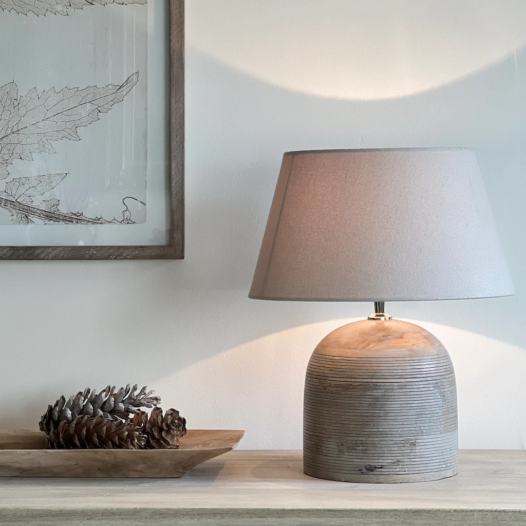 Ribbon Etched Wooden Dome Table Lamp - Image 4