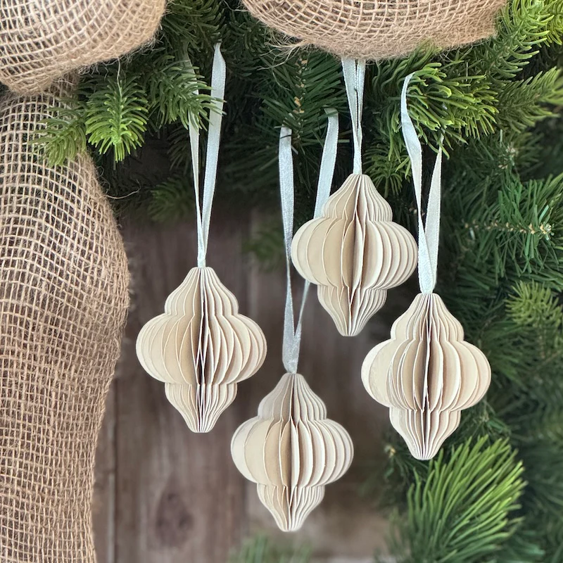 Set of 4 Festive Diamond Shaped Paper Bauble - 8cm - Image 5