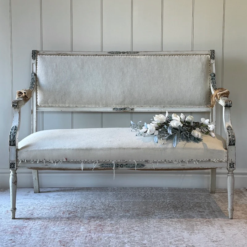 Simple Classic Vintage French Sofa - Image 11