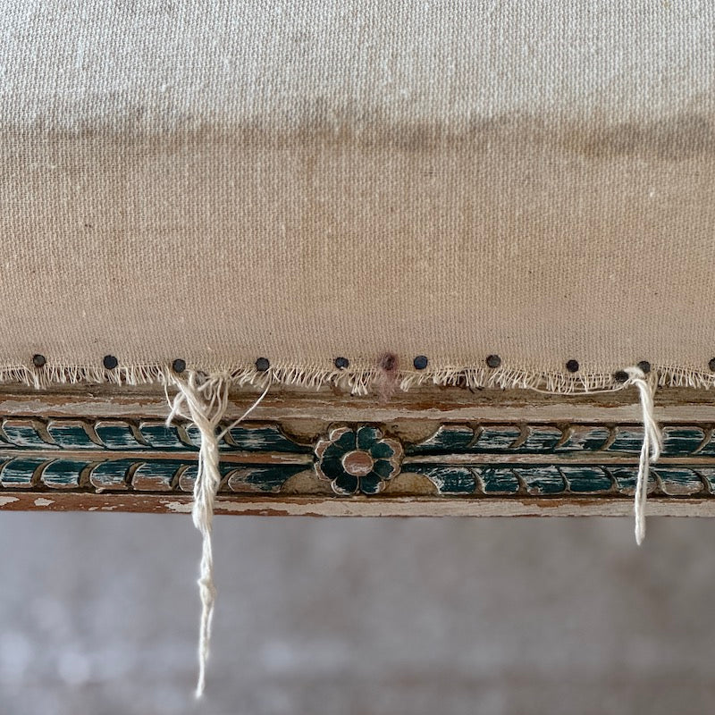 Simple Classic Vintage French Sofa - Image 3