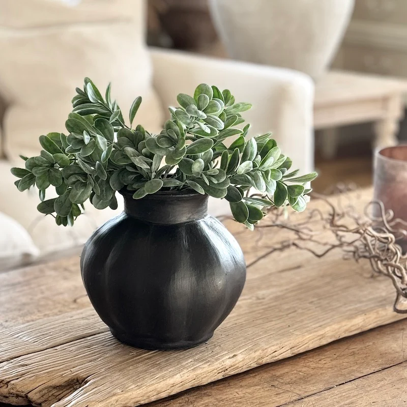 Small Black Flute Vase - Image 4