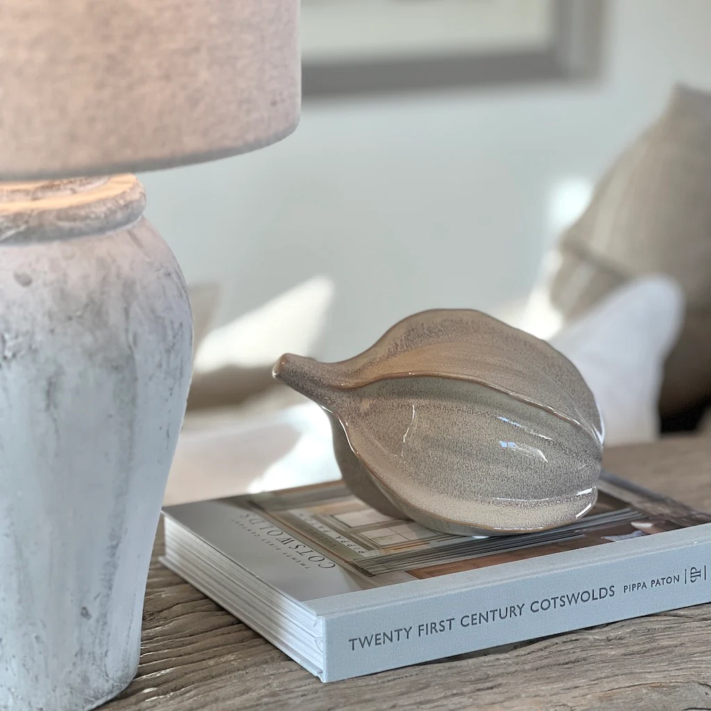 Stoneware Glazed Coco Pod