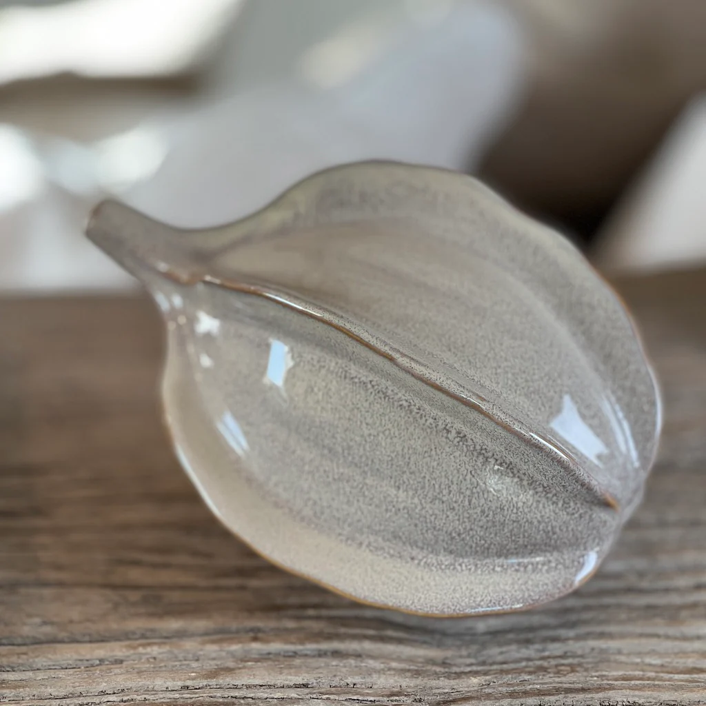 Stoneware Glazed Coco Pod - Image 3