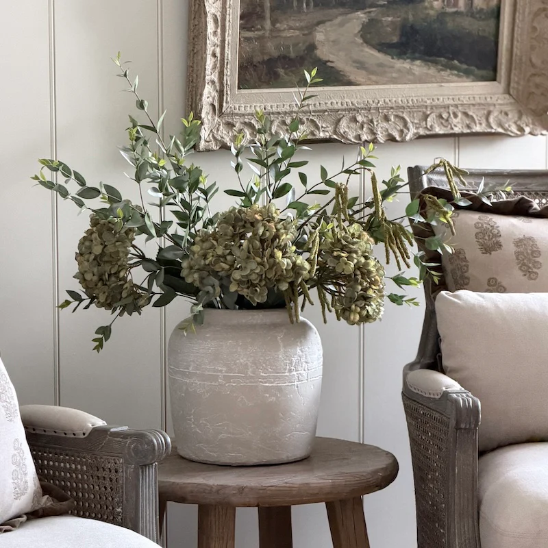Textured Stone Effect Ceramic Vase – Neutral Rustic Pot 25cm