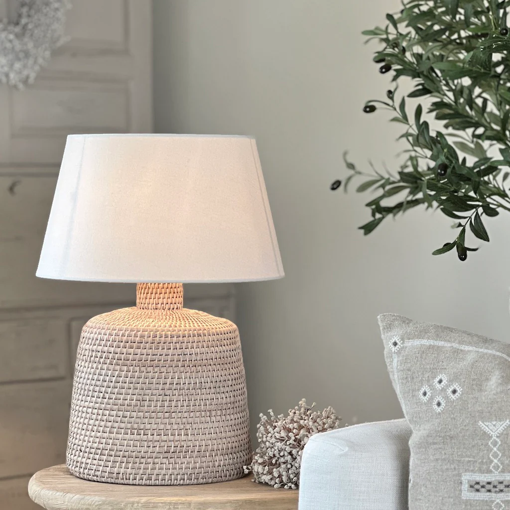 Whitewashed Rattan Squat Table Lamp - Image 3